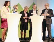 Debatt på Ekobygg med bland andra Veronica Palm (S), Karolina Skog (MP) och Stefan Attefall (KD).